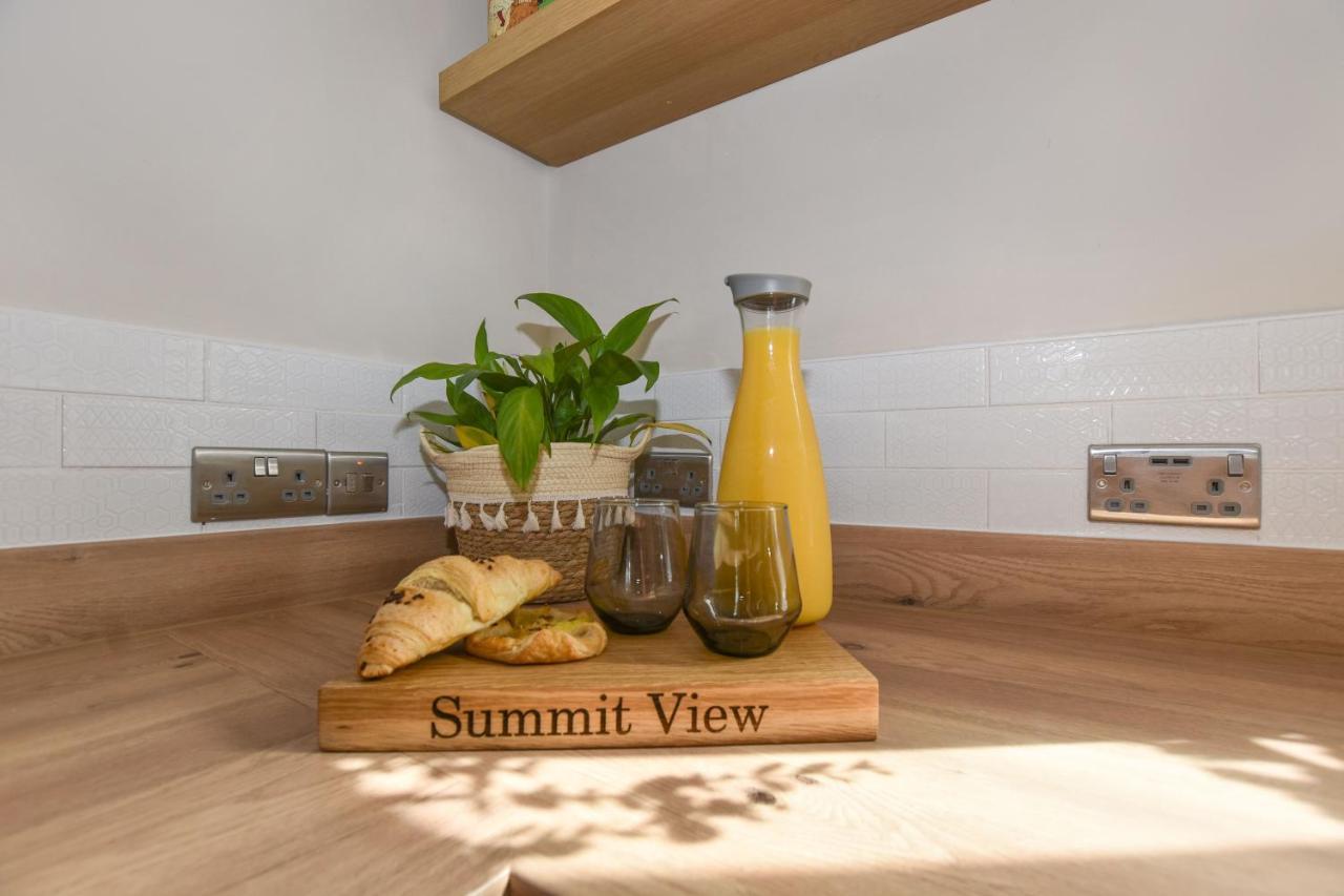 A Spacious Home From Home With Spectacular Views 海伍德 外观 照片