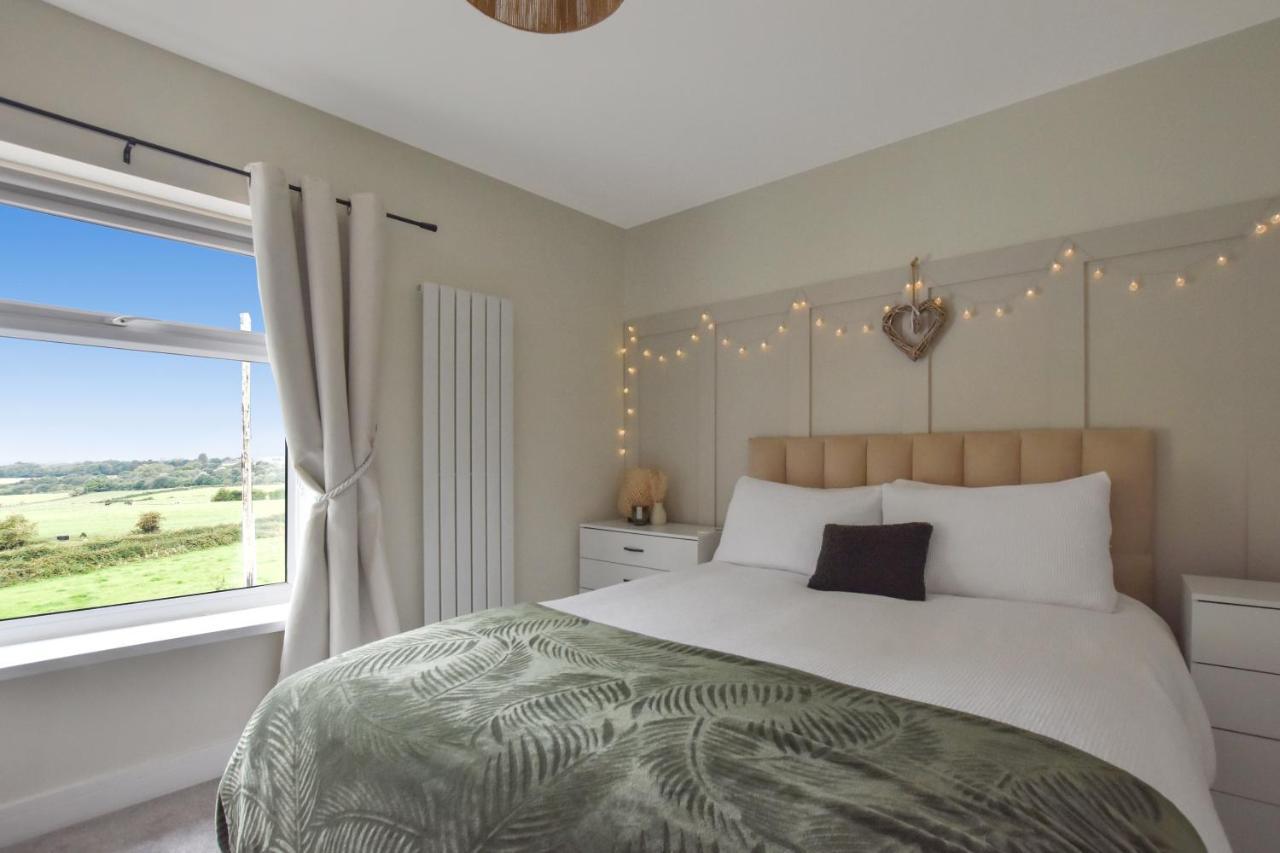 A Spacious Home From Home With Spectacular Views 海伍德 外观 照片